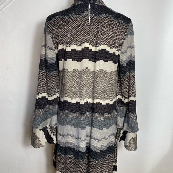 Madison Leigh Dress - Picture 7 of 9